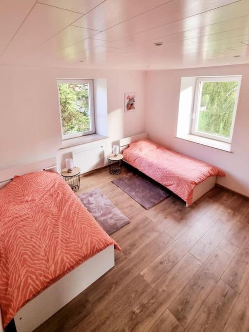 Appartement Chaleureux 80M2 Орбе Екстериор снимка