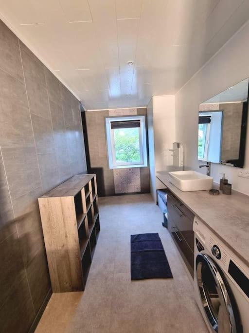 Appartement Chaleureux 80M2 Орбе Екстериор снимка